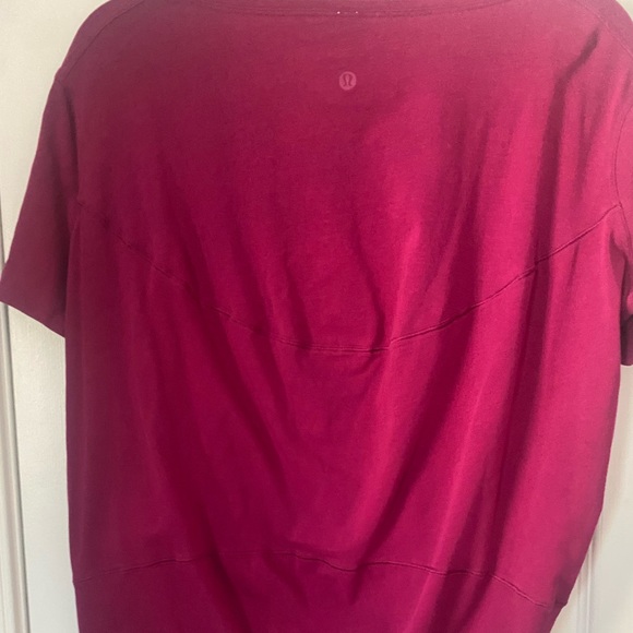 FINAL PRICE CUT LULULEMON Back in Action Pink Short Sleeve size 4-6  21” ptp - Picture 6 of 13